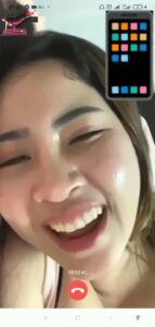สาวหีฟิตเงี่ยนโคตร นั่งอ้าขาโชว์หีแฉะ ช่วยตัวเองซอยรูหีไม่ยั้งครางลั่น
