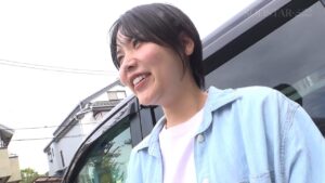 สาวผมสั้นน่ารัก Haru Shibasaki โดนกลุ่มผู้ชายรุมเย็ดในซาวน่า ซอยหีแตกในกระจาย
