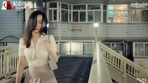 สาวไต้หวันหน้าตาน่ารัก ถูกโจรบุกบ้านกลางวัน เย็ดสดซอยหีแรงแตกในคาหี